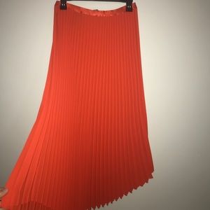 H&M PLEATED MIDI SKIRT